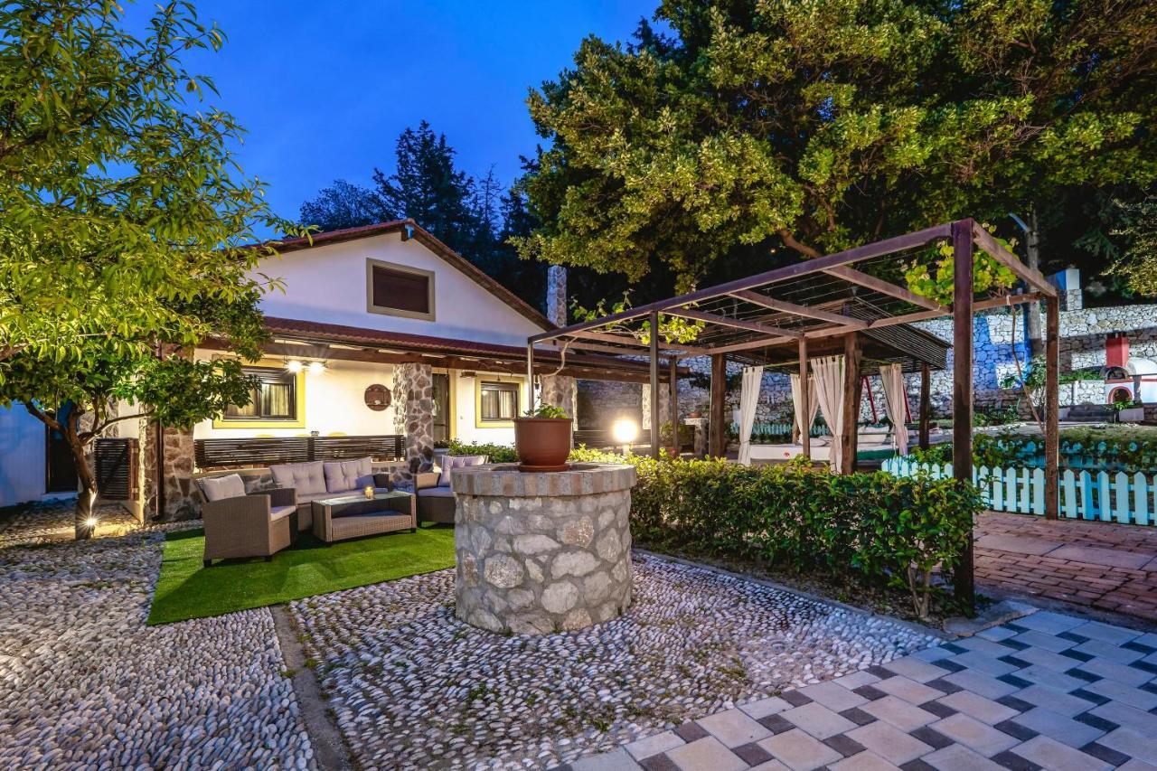 Villa Rafaela Koskinou  Exterior foto